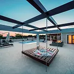 Olivetum Villa *